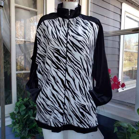 New With Tag Blast Black & White Zebra Print Velvet Zipped Up Front Jacket /Med. - Picture 2 of 11